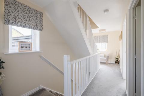 4 Blacksmith Way, Lindley, Huddersfield, HD3 3WX