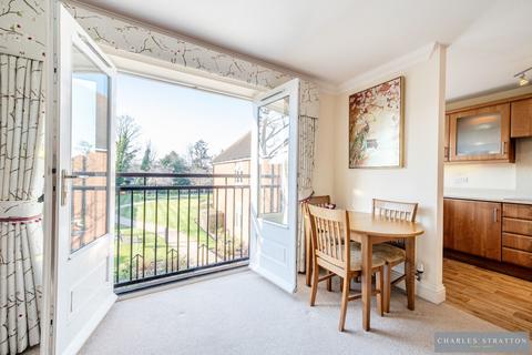 2 bedroom apartment for sale, Highlands Apartments, Gidea Park
