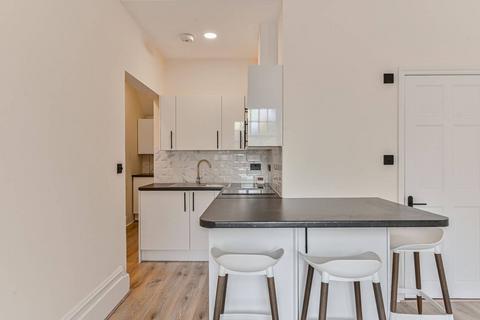 1 bedroom flat to rent, Riggindale Road, Streatham Park, London, SW16