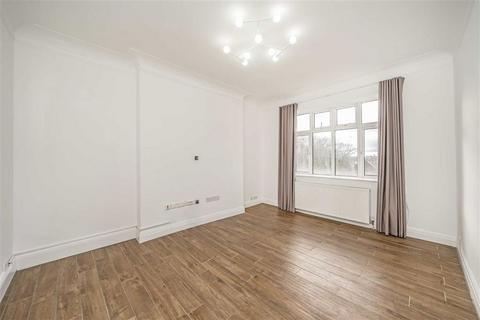 3 bedroom flat for sale, Shoot Up Hill, London NW2