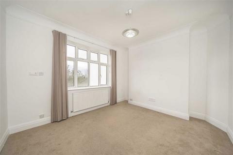 3 bedroom flat for sale, Shoot Up Hill, London NW2
