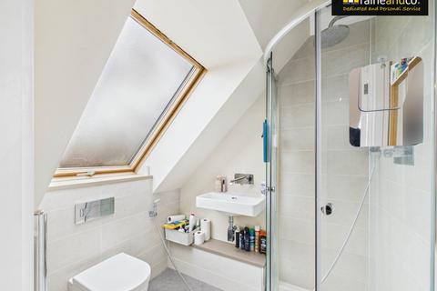 2 bedroom apartment for sale, Southgate Road, Potters Bar