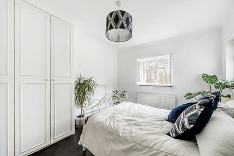 12 Worcester Park Road, Worcester Park, KT4 7QD