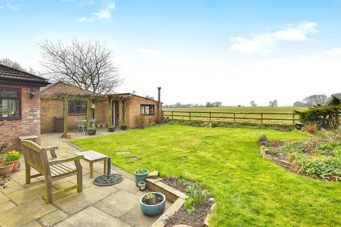 3 bedroom detached house for sale, Woodchurch Road, Appledore