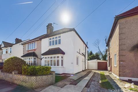 3 bedroom semi-detached house for sale, Hillview Avenue, Hornchurch