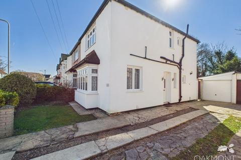 3 bedroom semi-detached house for sale, Hillview Avenue, Hornchurch