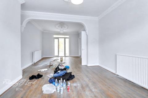 5 bedroom terraced house to rent, Lonsdale Avenue, LONDON