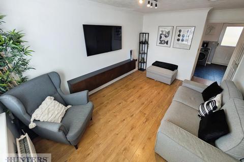 2 bedroom semi-detached house for sale, Holm Hill Gardens, Peterlee, County Durham, SR8  3JT