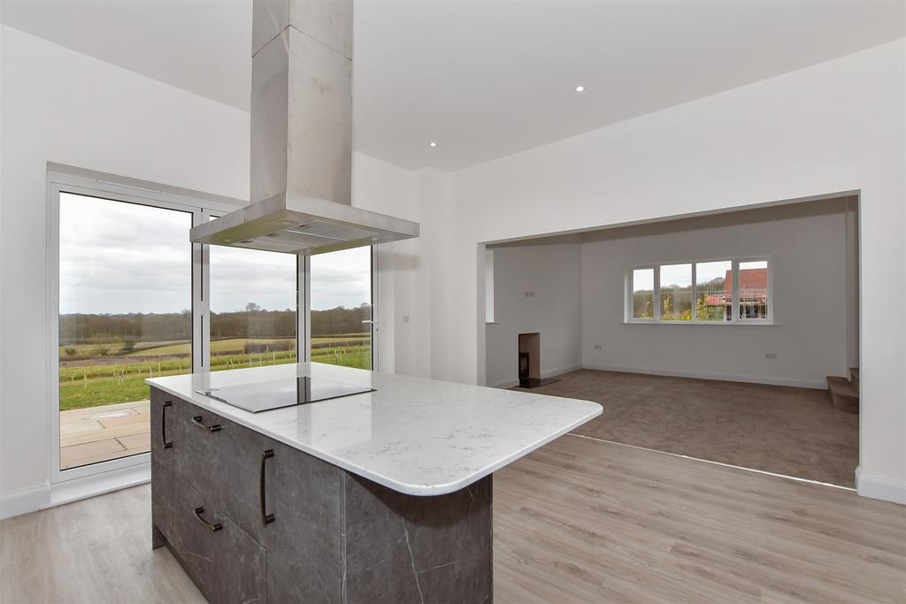 Kitchen/Dining Area