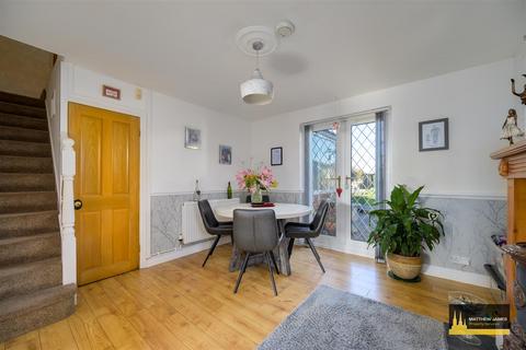 3 bedroom cottage for sale, Lentons Lane, Aldermans Green, Coventry *Semi-Rural Location*