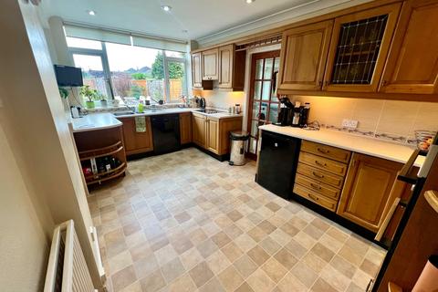4 bedroom detached house for sale, Caldervale Avenue, Poulton-Le-Fylde FY6