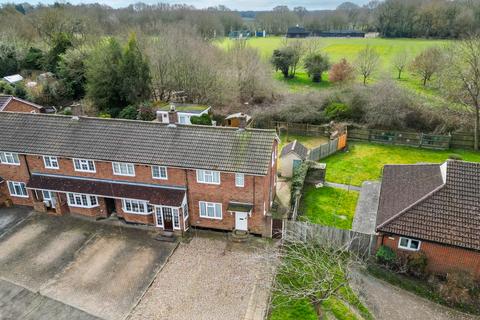2 bedroom terraced house for sale, Boundary Drive, Hutton, Brentwood
