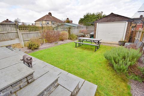 10 Brookhouse Gardens, London, E4 6LZ