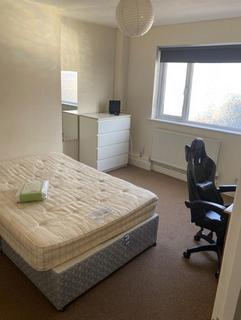 4 bedroom terraced house to rent, Mortimer Road, Filton, BS34