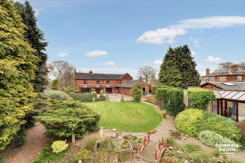 4 bedroom barn conversion for sale, Fosseway Lane, Lichfield WS13