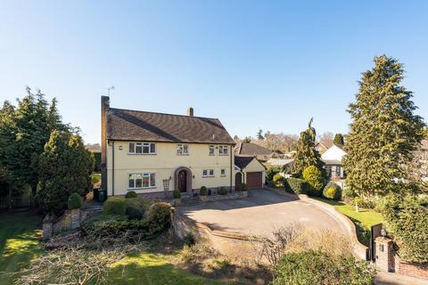 4 bedroom detached house for sale, Heath Road, Leighton Buzzard