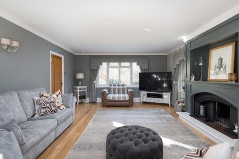 4 bedroom detached house for sale, Heath Road, Leighton Buzzard