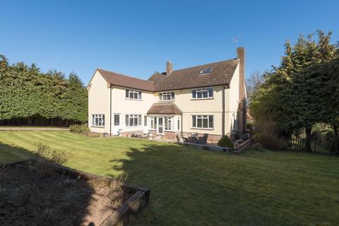 4 bedroom detached house for sale, Heath Road, Leighton Buzzard