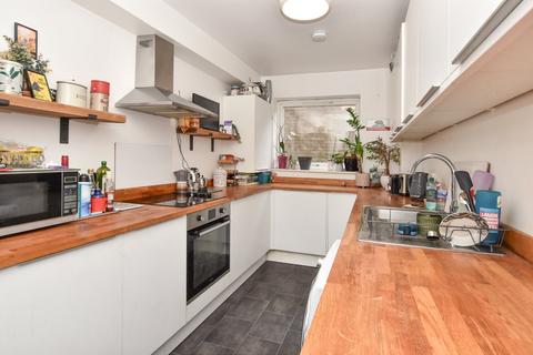 33 The Heights, Beckenham, BR3 5BY