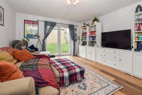 33 The Heights, Beckenham, BR3 5BY