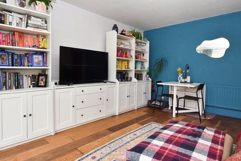 33 The Heights, Beckenham, BR3 5BY