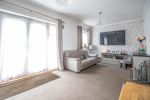 52 Feeches Road, Southend-on-sea, SS2 6TD