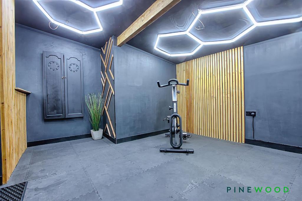 Outbuilding/gym