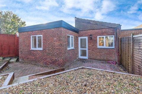 2 bedroom semi-detached bungalow for sale, Arncliffe Drive, Milton Keynes