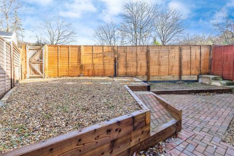 2 bedroom semi-detached bungalow for sale, Arncliffe Drive, Milton Keynes