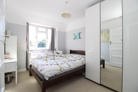 48 Central Gardens, Morden, SM4 5SH