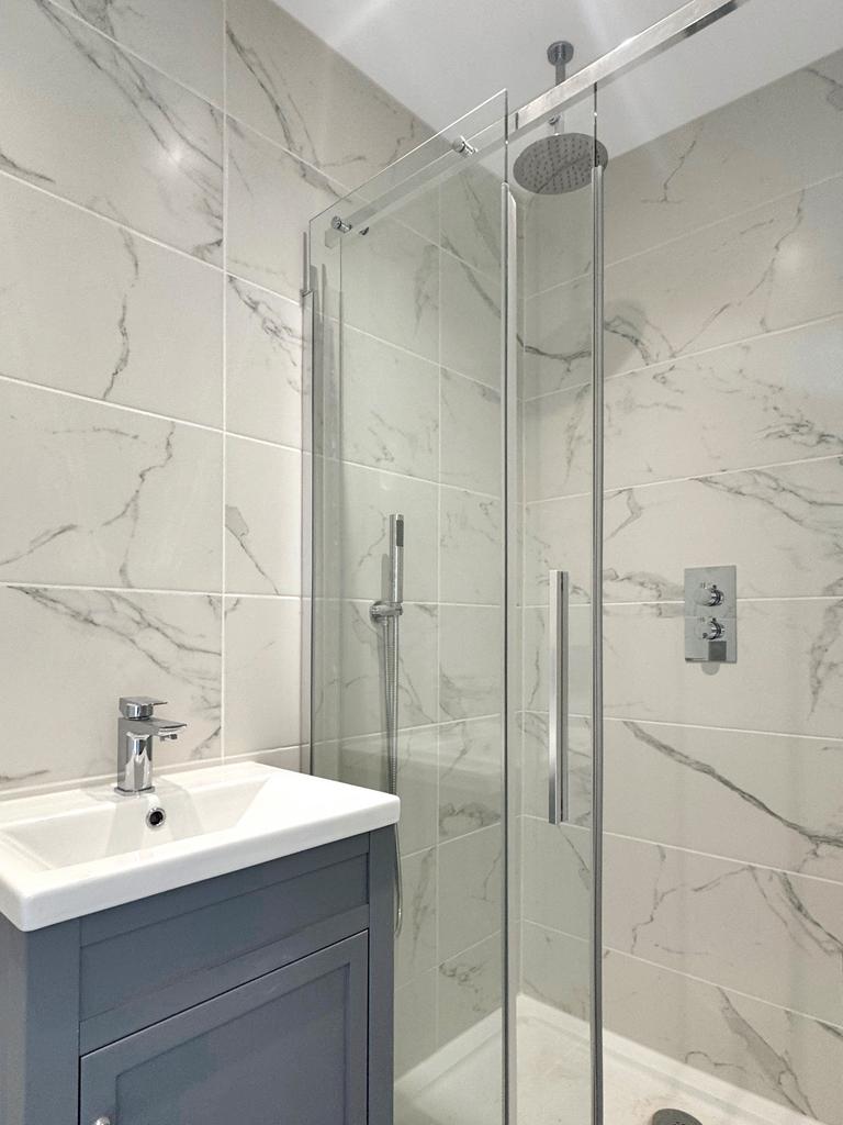 En Suite Shower Room