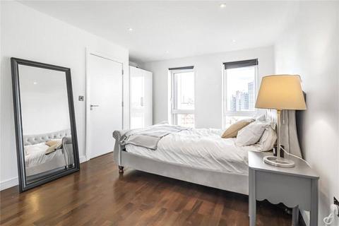 2 bedroom flat to rent, Enterprise Way, London, SW18