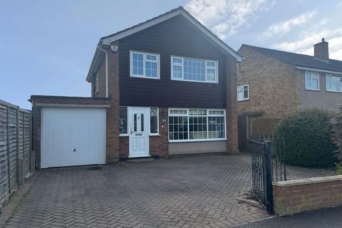 3 bedroom detached house for sale, Rowallan Drive, Bedford MK41
