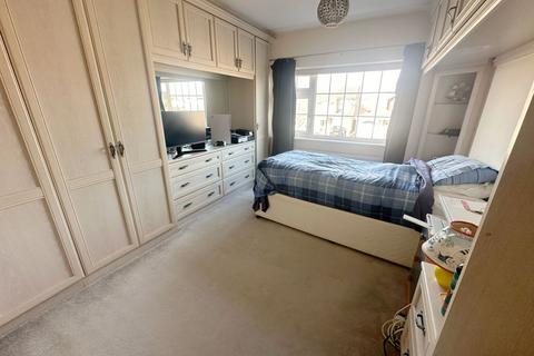 59 Rowallan Drive, Bedford, MK41 8AS