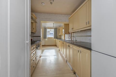 100 Broomhall Crescent, Edinburgh, EH12 7PJ