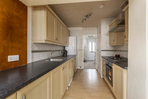 100 Broomhall Crescent, Edinburgh, EH12 7PJ