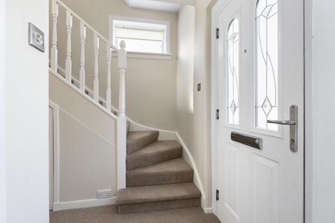 100 Broomhall Crescent, Edinburgh, EH12 7PJ