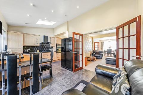 3 bedroom semi-detached house for sale, Ewellhurst Road, Ilford IG5
