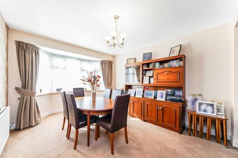 3 bedroom semi-detached house for sale, Ewellhurst Road, Ilford IG5