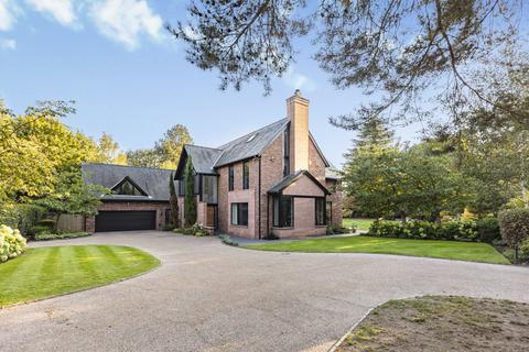 5 bedroom detached house for sale, South Downs Drive, Hale, WA14