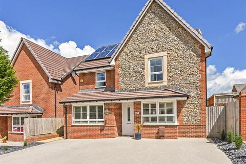 4 bedroom detached house for sale, Clanfield, Hampshire