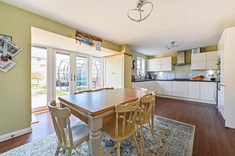4 bedroom detached house for sale, Clanfield, Hampshire