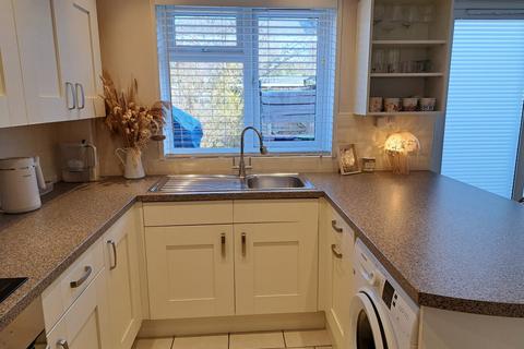 3 bedroom semi-detached house for sale, Browning Close, Basingstoke, RG24