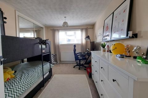 47 Browning Close, Basingstoke, RG24 9DQ