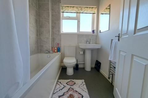 47 Browning Close, Basingstoke, RG24 9DQ