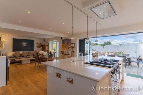 4 bedroom detached house for sale, Mount Drive, Saltdean, Brighton BN2