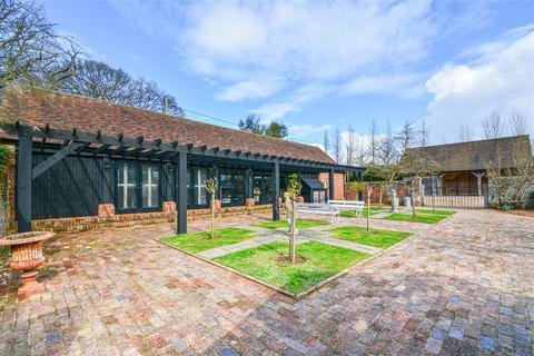 3 bedroom detached house for sale, Uckham Lane, Battle
