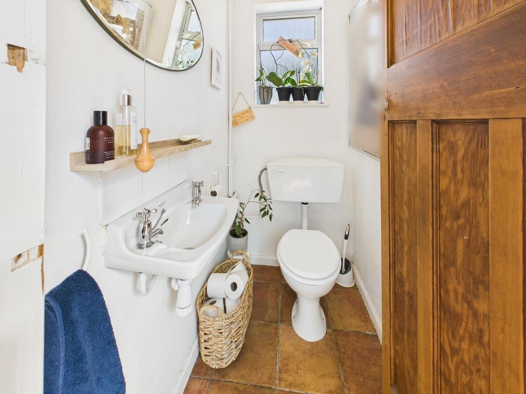 Ground Floor WC