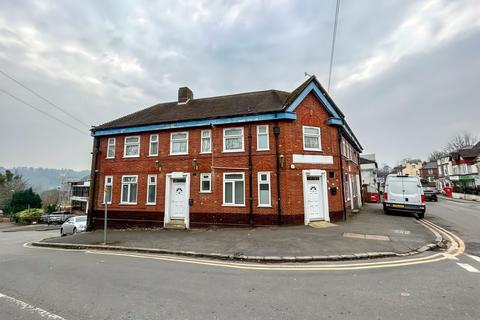 1 Bedroom Apartment To Let - HP13