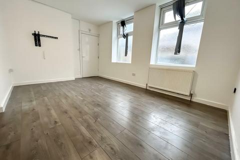 undefined, 1 Bedroom Apartment To Let - HP13